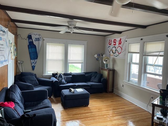 11 Clay St, Worcester, MA 01610