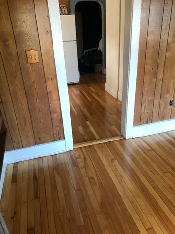 11 Clay St, Worcester, MA 01610