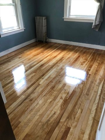 11 Clay St, Worcester, MA 01610