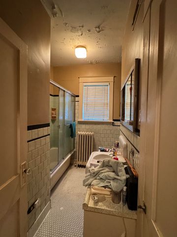 2405 PARKWAY PL, Memphis, TN 38112
