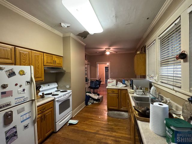 2405 PARKWAY PL, Memphis, TN 38112