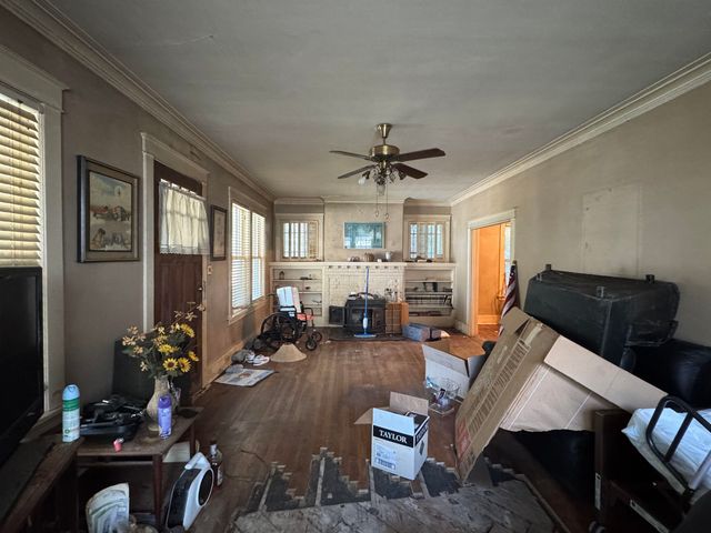 2405 PARKWAY PL, Memphis, TN 38112
