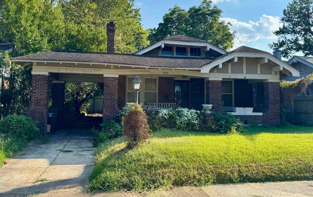2405 PARKWAY PL, Memphis, TN 38112