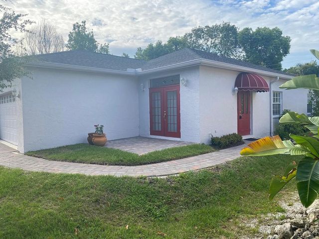 2338 TAMI SOLA STREET, Sarasota, FL 34237
