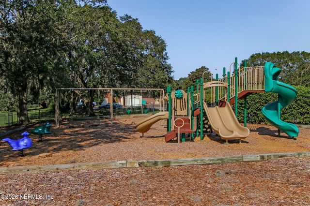 533 GOLDEN LINKS Drive, Orange Park, FL 32073