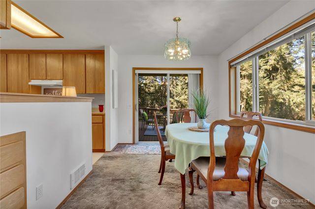827 Illahee Drive, Fox Island, WA 98333