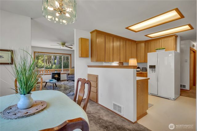 827 Illahee Drive, Fox Island, WA 98333