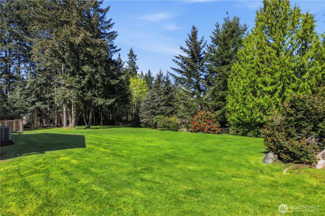 827 Illahee Drive, Fox Island, WA 98333