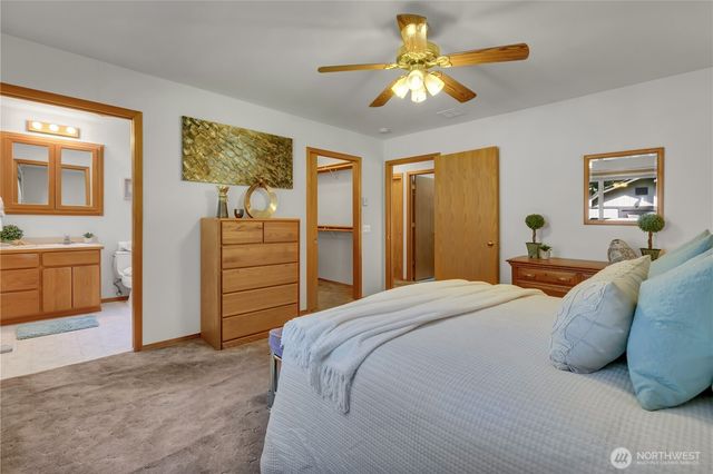 827 Illahee Drive, Fox Island, WA 98333