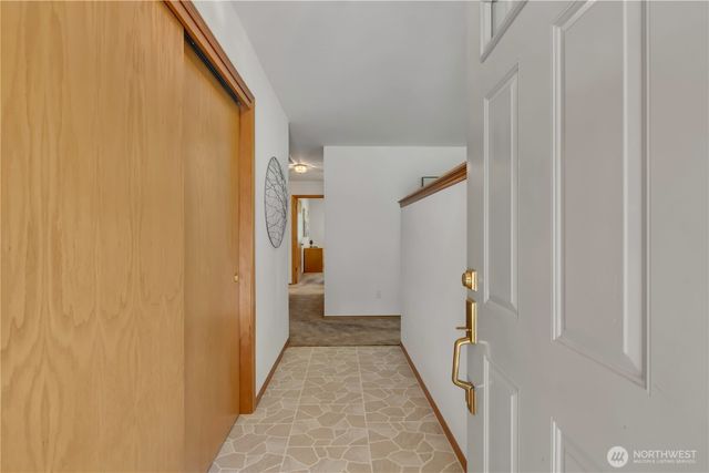 827 Illahee Drive, Fox Island, WA 98333