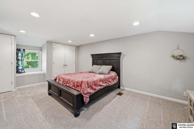 3760 S 40th Street, Lincoln, NE 68506