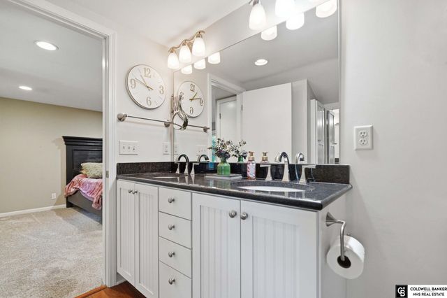 3760 S 40th Street, Lincoln, NE 68506
