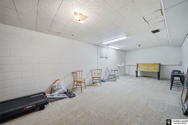 3760 S 40th Street, Lincoln, NE 68506