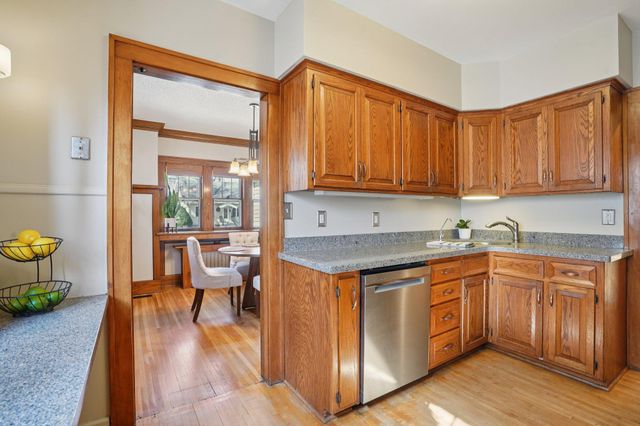 314 Saratoga Street S, Saint Paul, MN 55105