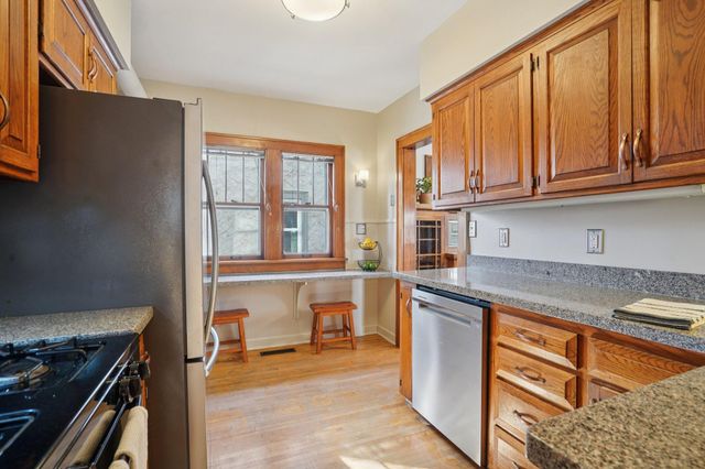 314 Saratoga Street S, Saint Paul, MN 55105