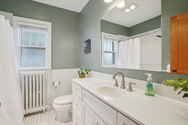 314 Saratoga Street S, Saint Paul, MN 55105