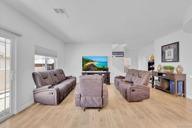 748 Lincoln Pl, El Cajon, CA 92020