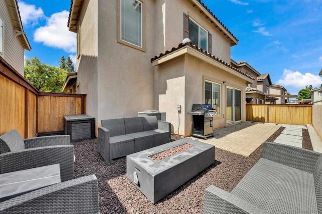 748 Lincoln Pl, El Cajon, CA 92020