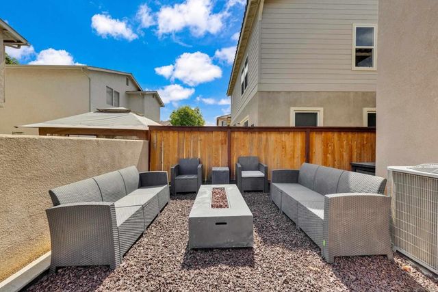 748 Lincoln Pl, El Cajon, CA 92020