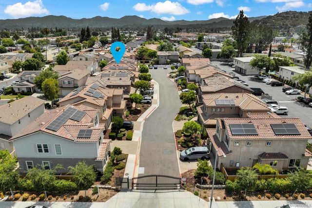 748 Lincoln Pl, El Cajon, CA 92020