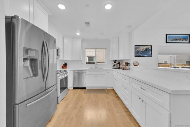 748 Lincoln Pl, El Cajon, CA 92020