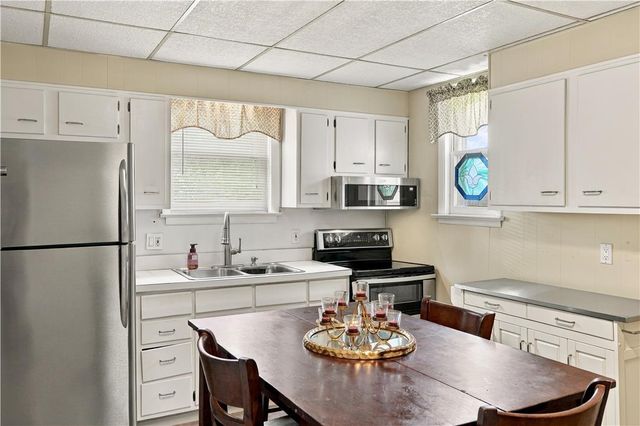 810 High Street, Bethlehem City, PA 18018