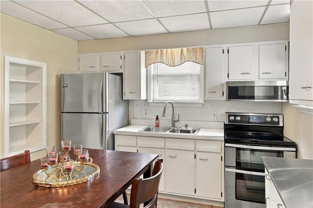 810 High Street, Bethlehem City, PA 18018