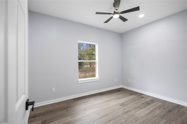 928 Duckenfield, Tyler, TX 75701