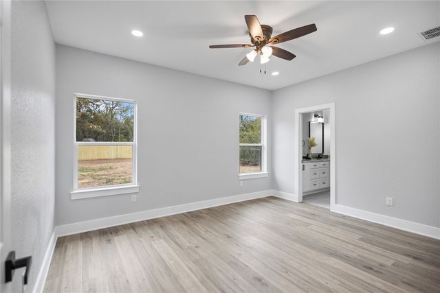 928 Duckenfield, Tyler, TX 75701