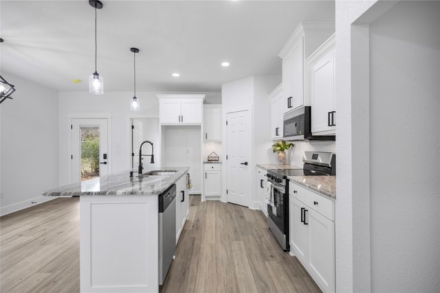 928 Duckenfield, Tyler, TX 75701