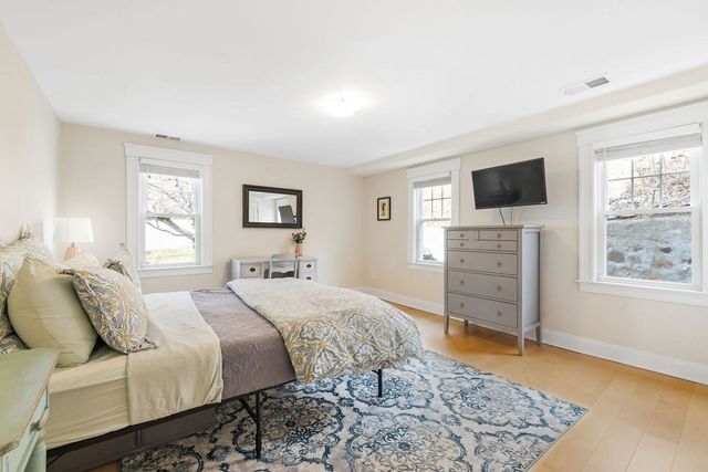 165 Central Ave, Malden, MA 02148