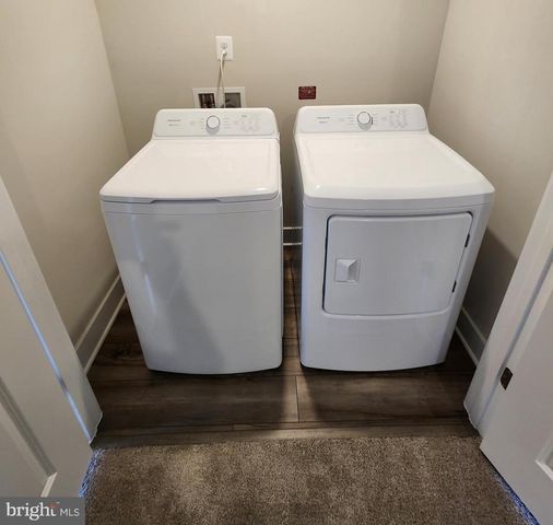 253 NEWTON PIPPIN DR, Martinsburg, WV 25403