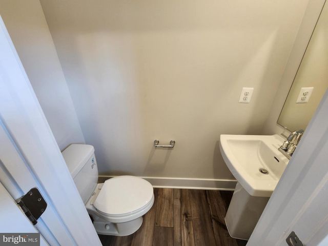 253 NEWTON PIPPIN DR, Martinsburg, WV 25403