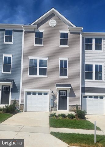 253 NEWTON PIPPIN DR, Martinsburg, WV 25403