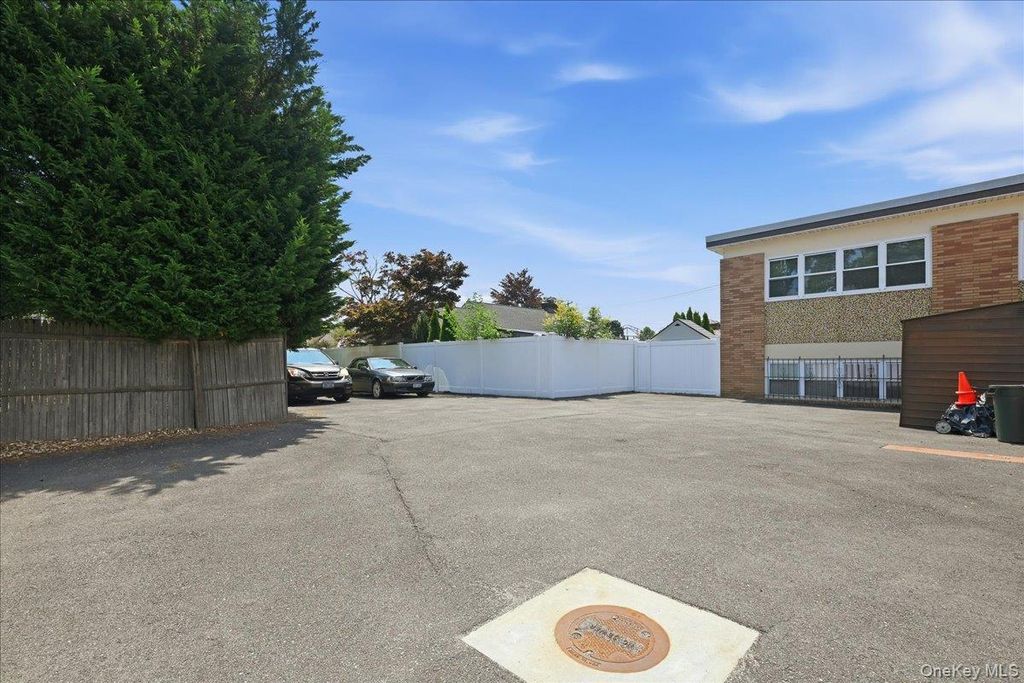 2169 Wantagh Avenue, Wantagh, NY 11793 — photo 4