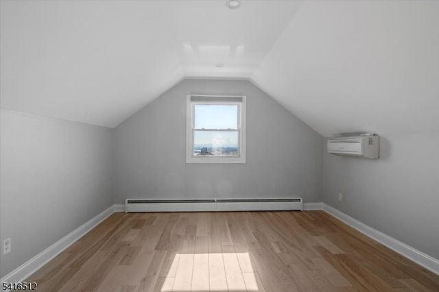 565 Center St, Wood-ridge Boro, NJ 07075