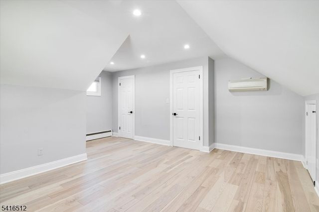 565 Center St, Wood-ridge Boro, NJ 07075