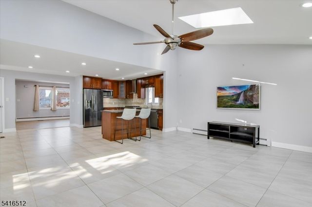 565 Center St, Wood-ridge Boro, NJ 07075