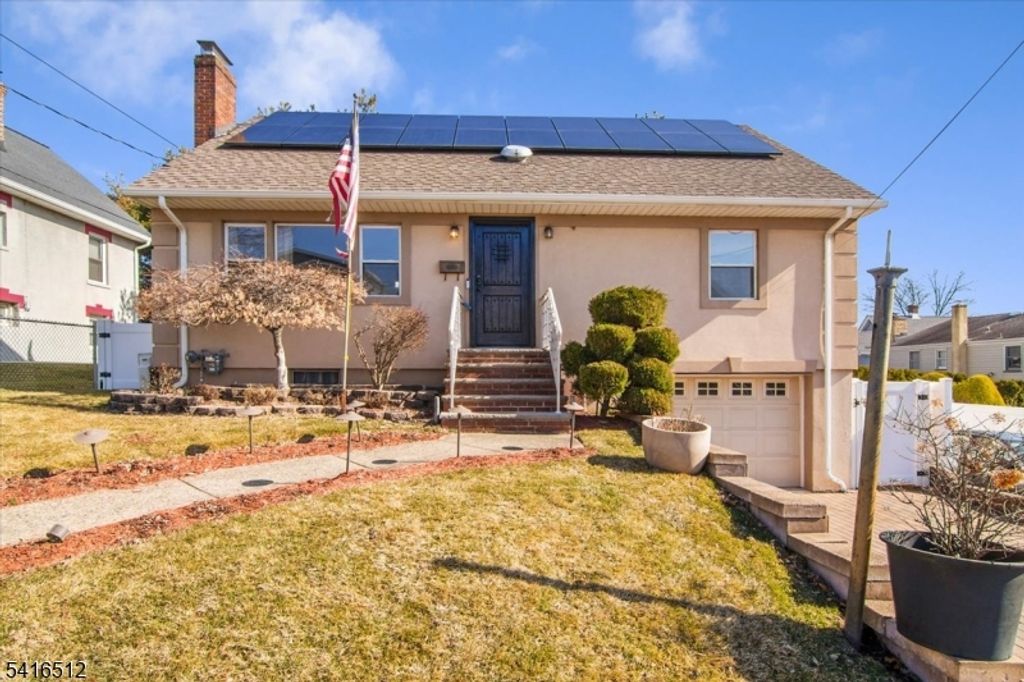 565 Center St, Wood-ridge Boro, NJ 07075