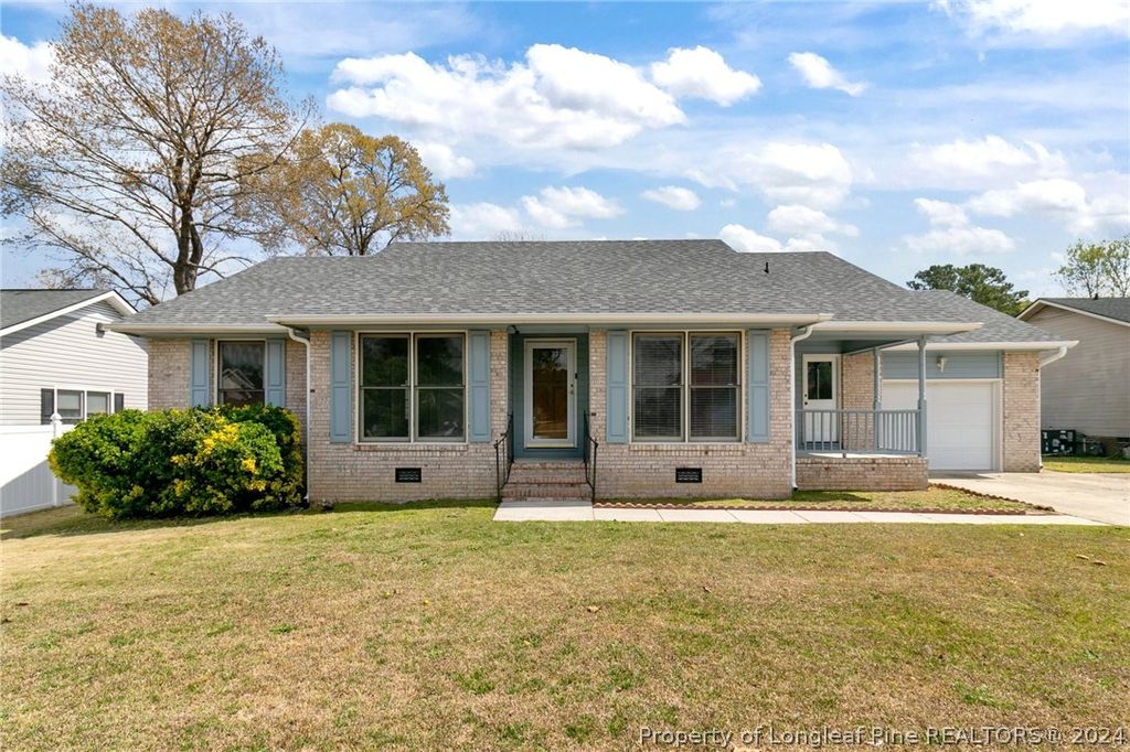 875 Flintwood Road, Fayetteville, NC 28314 — exterior