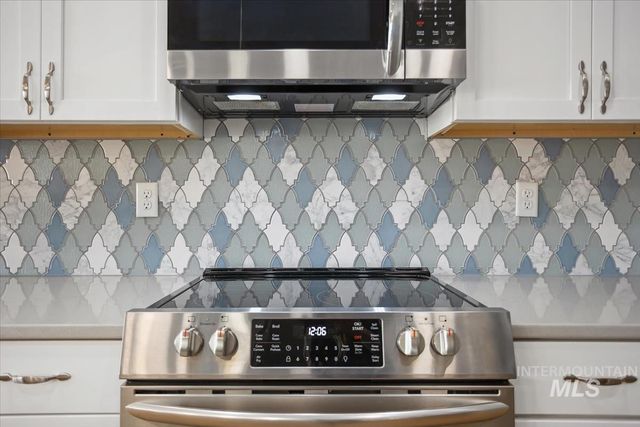 3729 S Maple Ridge Ave, Nampa, ID 83686