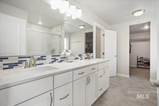 3729 S Maple Ridge Ave, Nampa, ID 83686