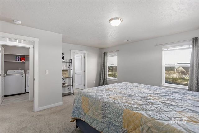 3729 S Maple Ridge Ave, Nampa, ID 83686