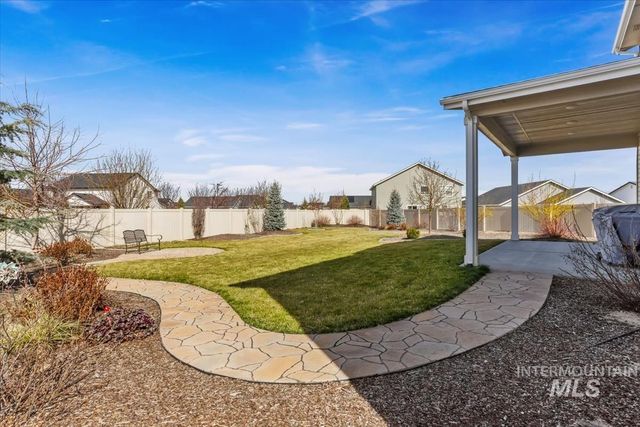 3729 S Maple Ridge Ave, Nampa, ID 83686