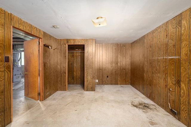 7600 Richland Avenue, Kansas City, KS 66111