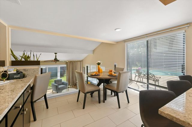 2304 Oak Forest Court, Arlington, TX 76012