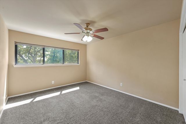 2304 Oak Forest Court, Arlington, TX 76012