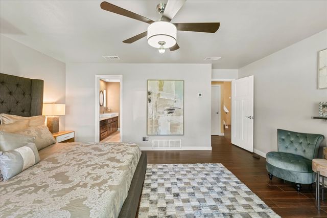 2304 Oak Forest Court, Arlington, TX 76012