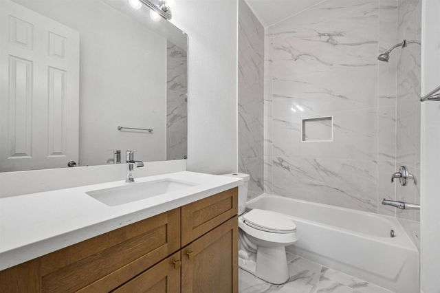 7503 Northwoods Drive, Sugar Land, TX 77479