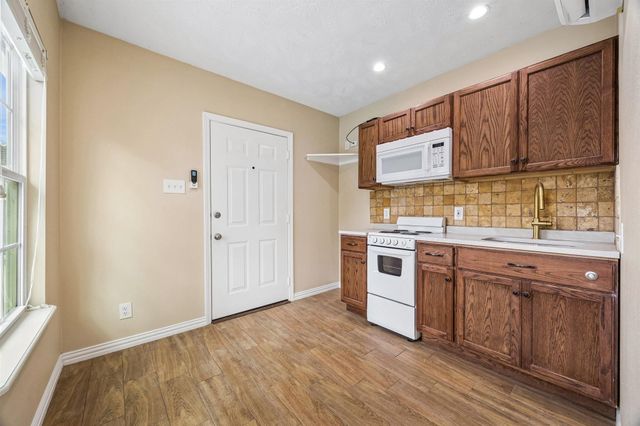 7503 Northwoods Drive, Sugar Land, TX 77479